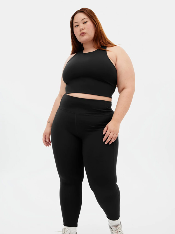 DYLAN - Plus Size Topp fra Girlfriend Collective