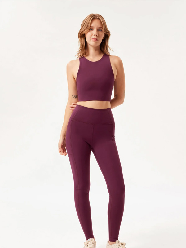DYLAN - Plus Size Topp fra Girlfriend Collective