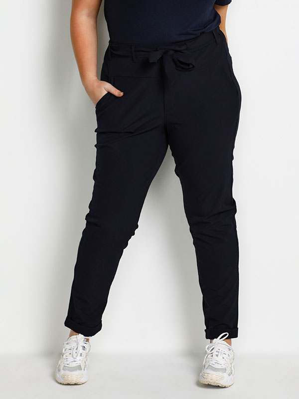 JIA - Plus Size Bukser fra Kaffe Curve