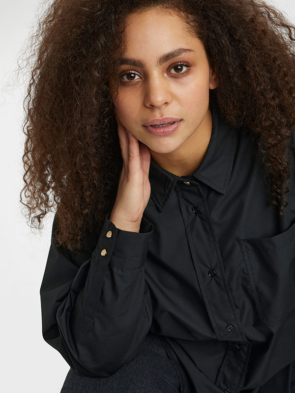 LONE - Plus Size Skjorte fra Kaffe Curve