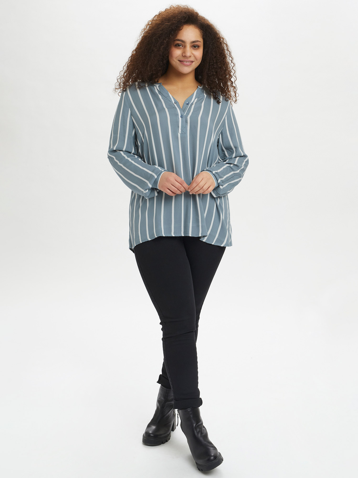 Bluse fra Kaffe Curve