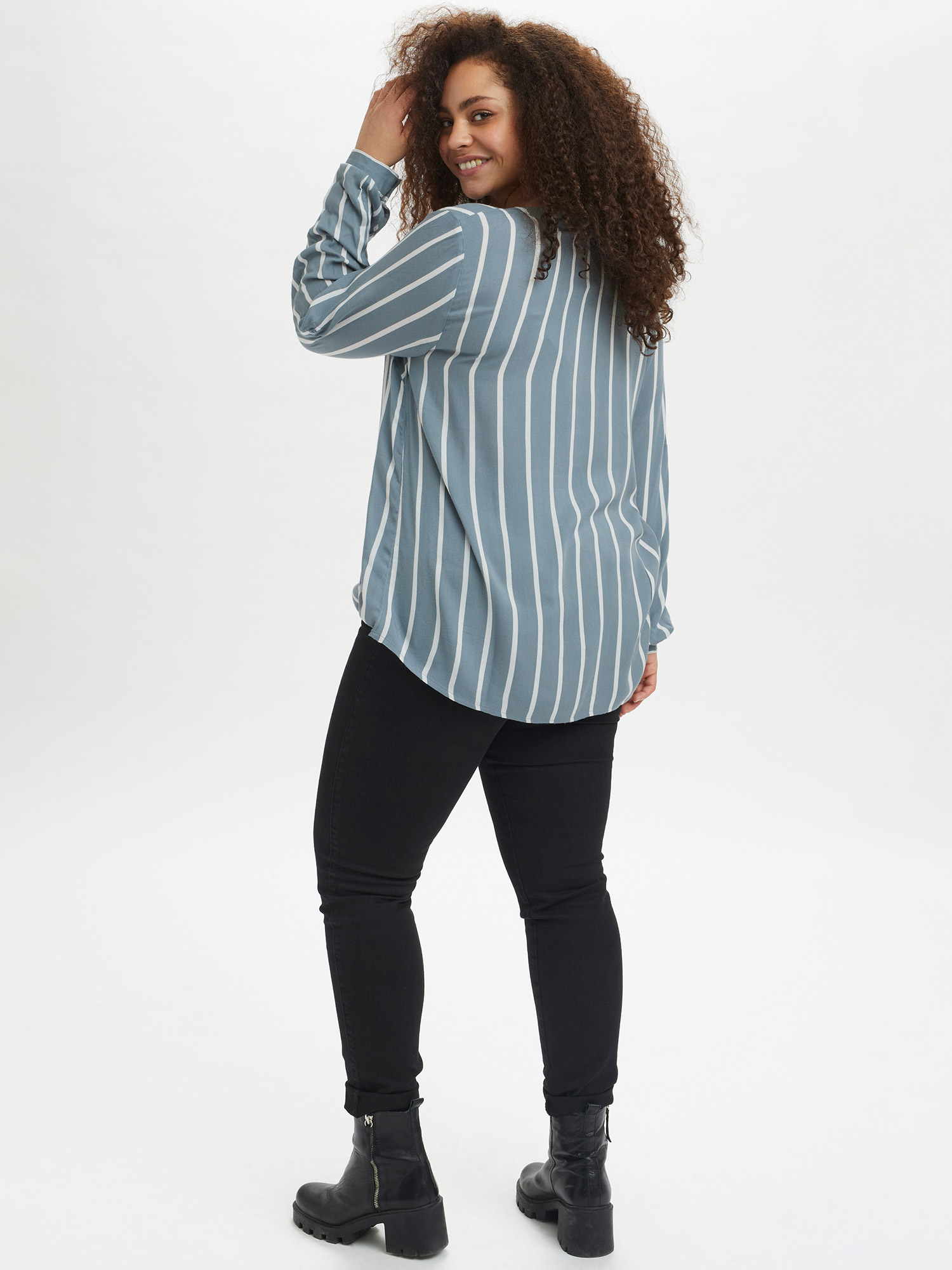Bluse fra Kaffe Curve