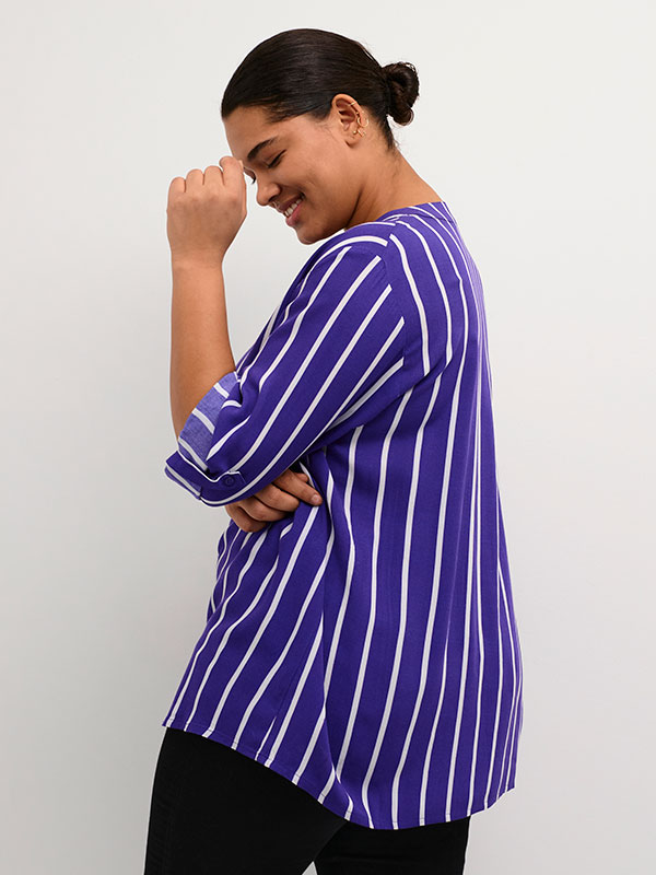 Bluse fra Kaffe Curve
