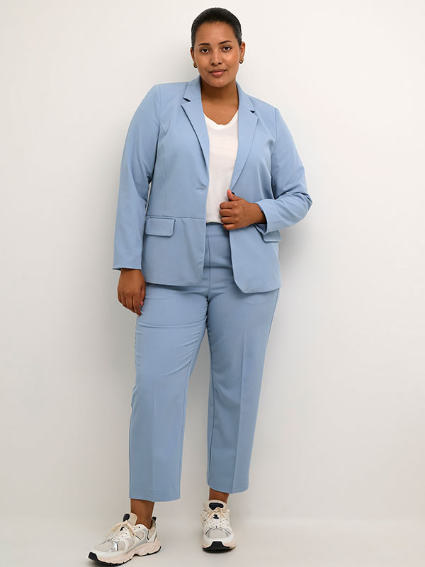 SAKIRA - Plus Size Blazer fra Kaffe Curve