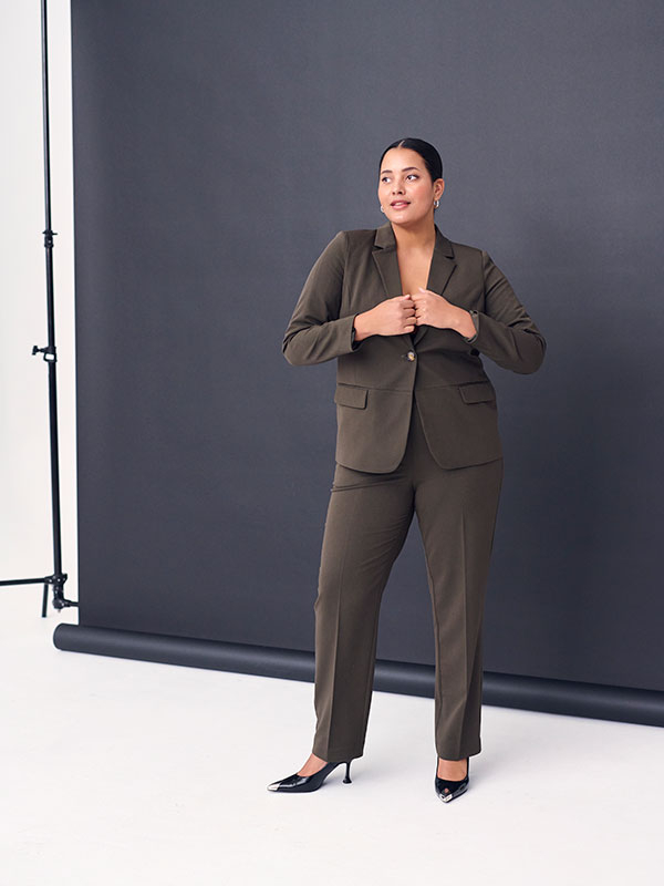SAKIRA - Plus Size Bukser fra Kaffe Curve