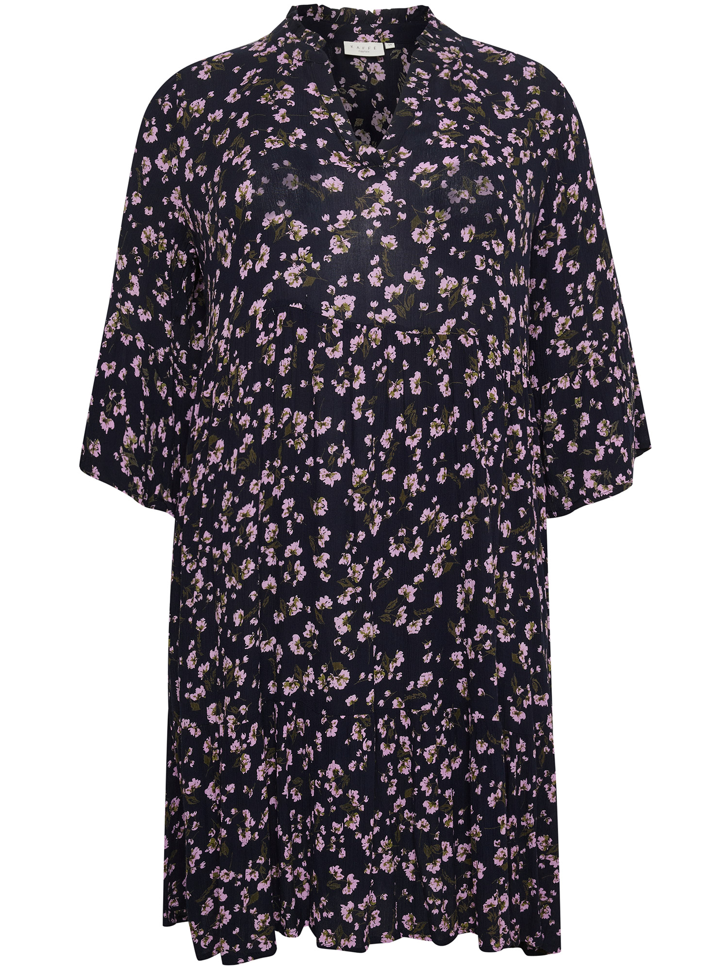 KC Jeanne - mørkeblå kjole i crepet viskose med lilla blomster fra Kaffe Curve