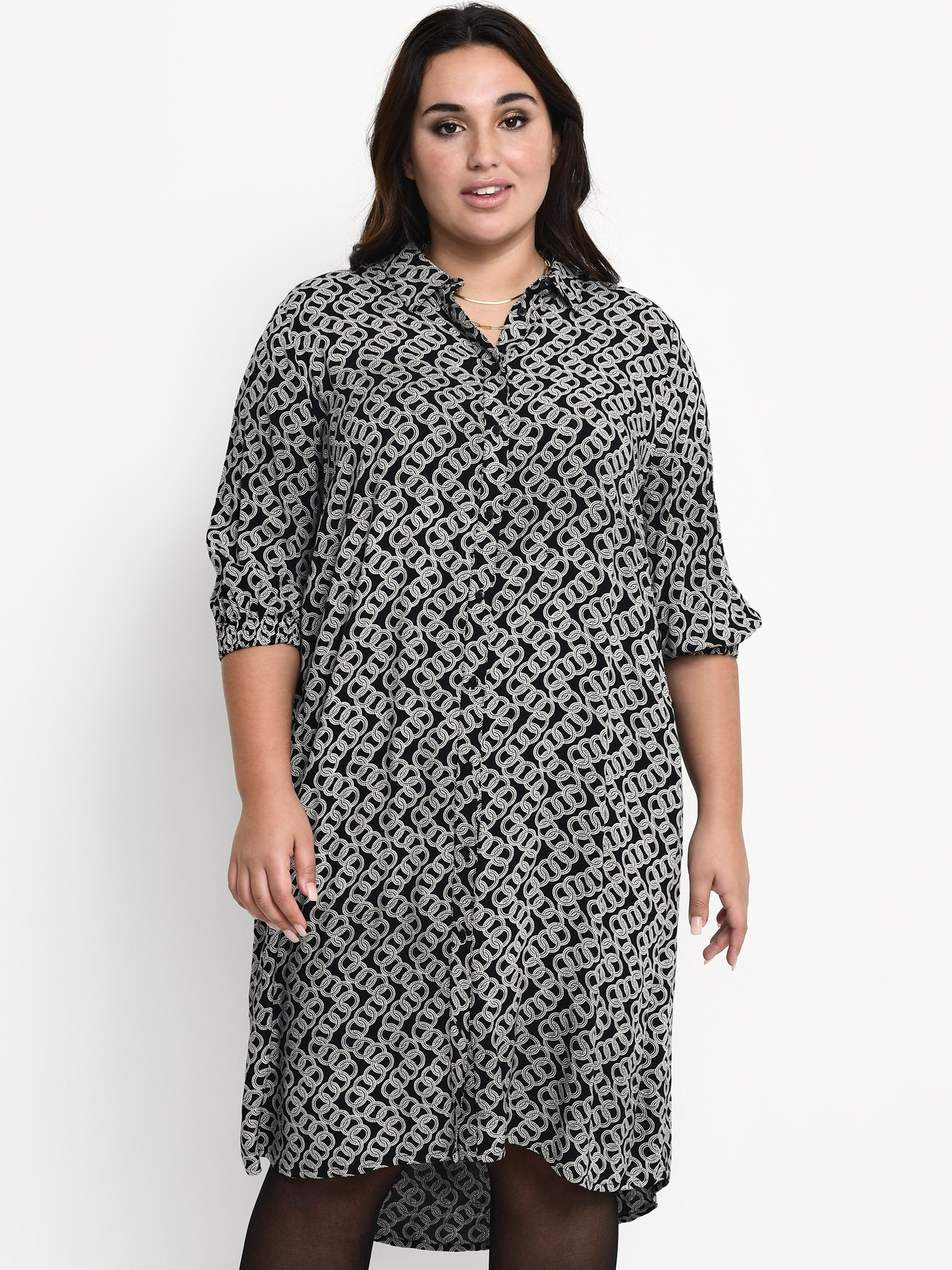 KC LIANA - Flot sort viskose skjorte kjole med beige mønster fra Kaffe Curve