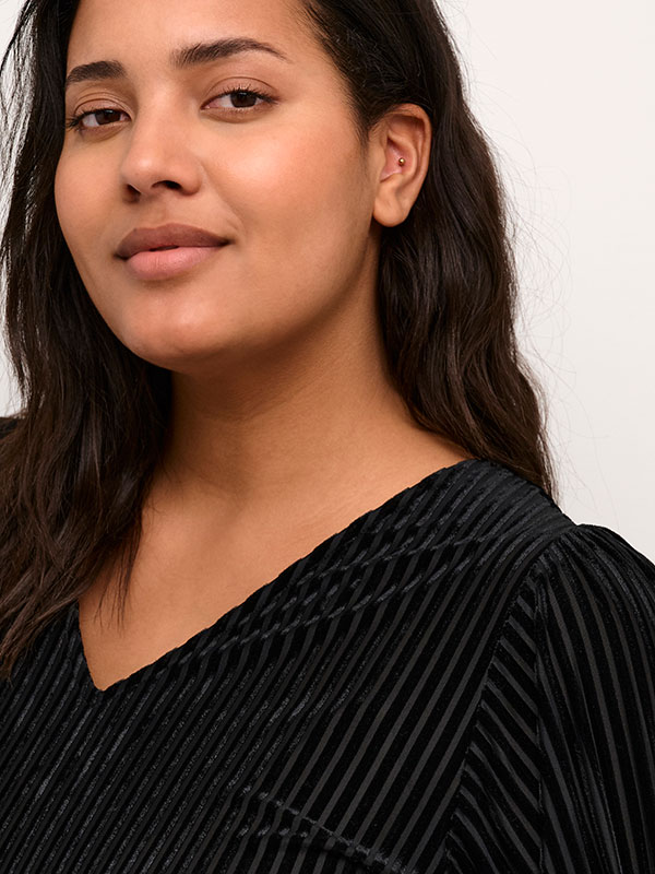 CACANNA  - Plus Size Bluse fra Kaffe Curve