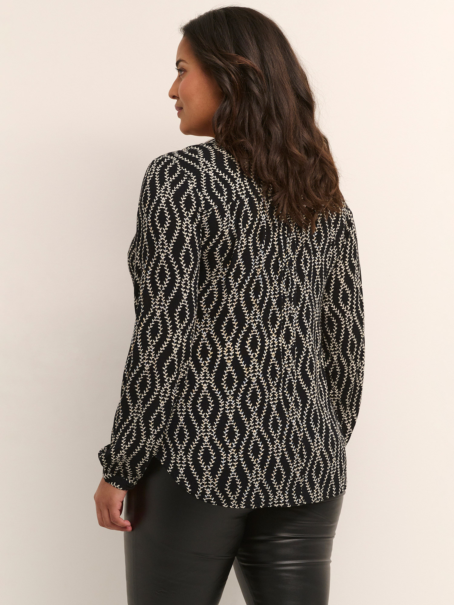 Bluse fra Kaffe Curve