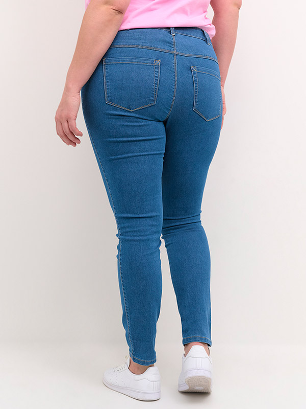 VICKA - Blå jeans med smale ben fra Kaffe Curve