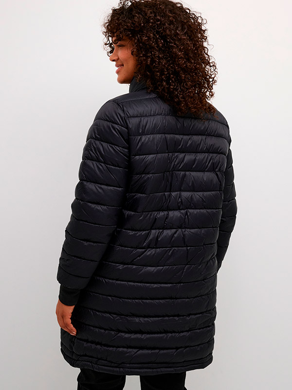 LINA  - Plus Size Jakke fra Kaffe Curve