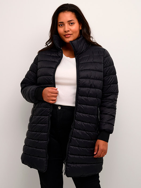 LINA  - Plus Size Jakke fra Kaffe Curve