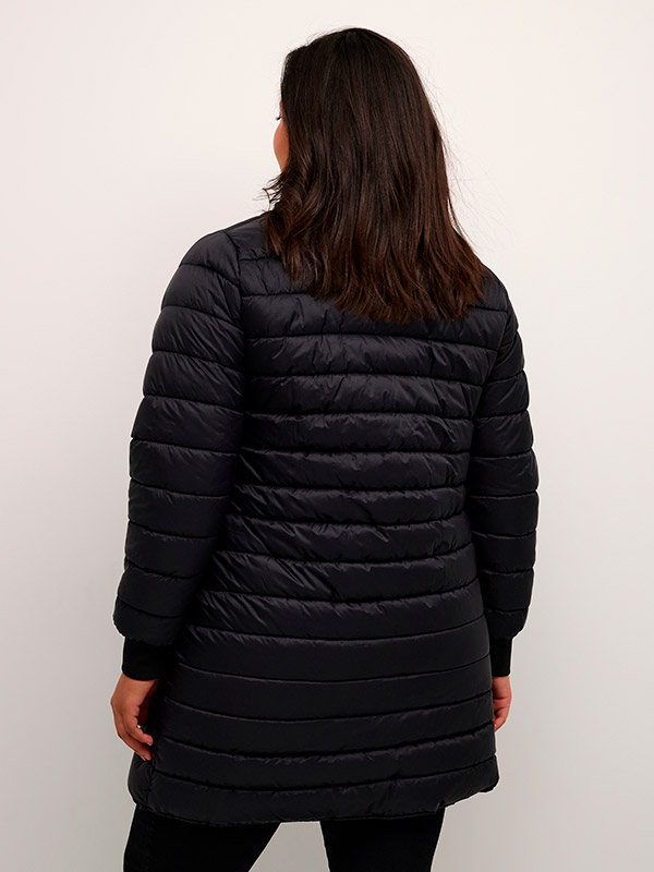 LINA  - Plus Size Jakke fra Kaffe Curve