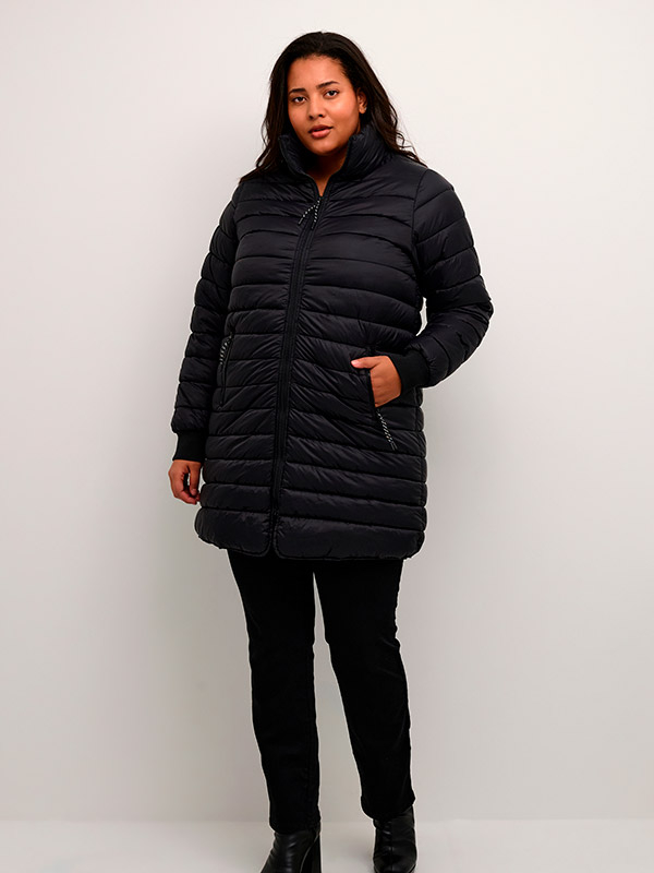 LINA  - Plus Size Jakke fra Kaffe Curve