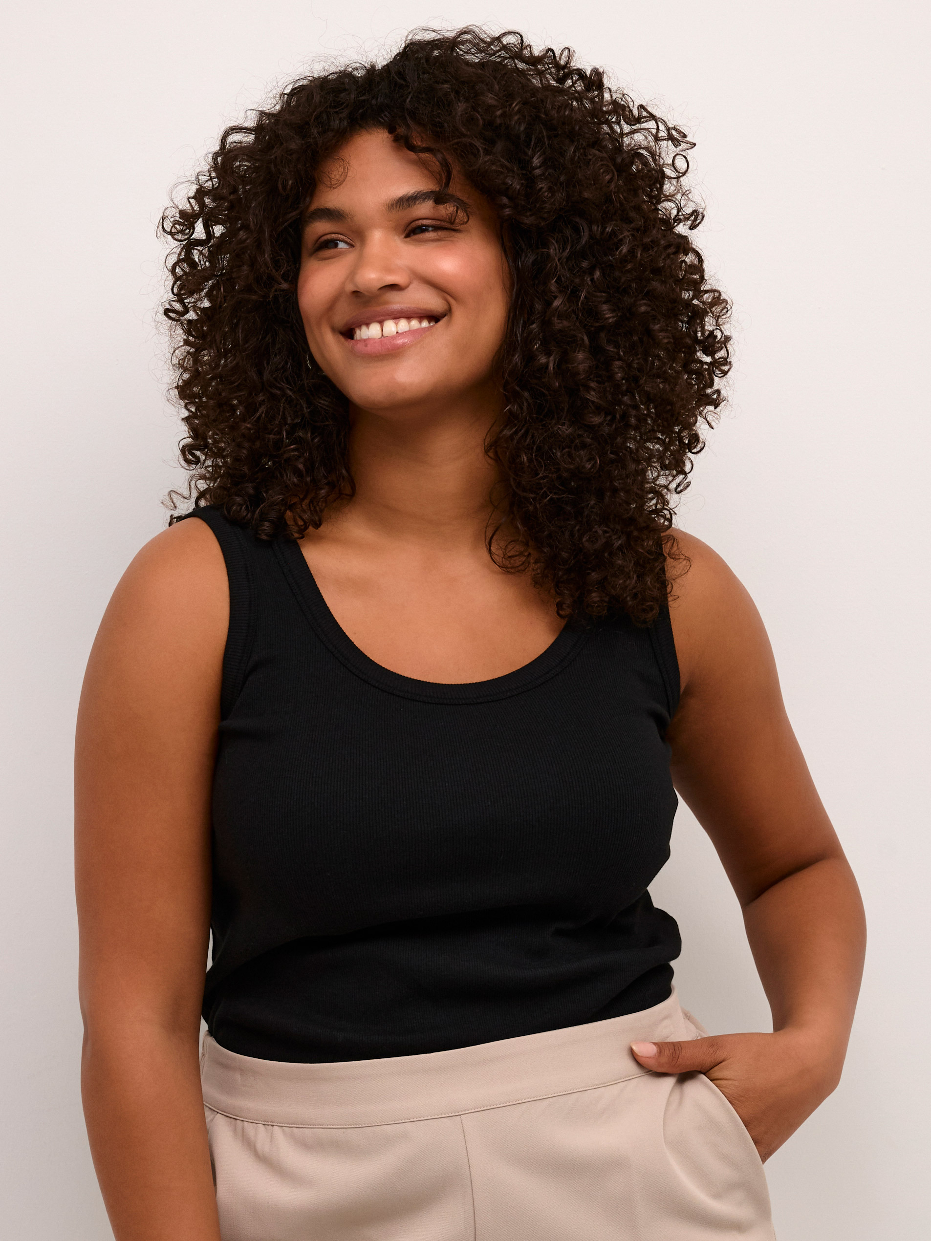 CARINA  - Plus Size Topp fra Kaffe Curve