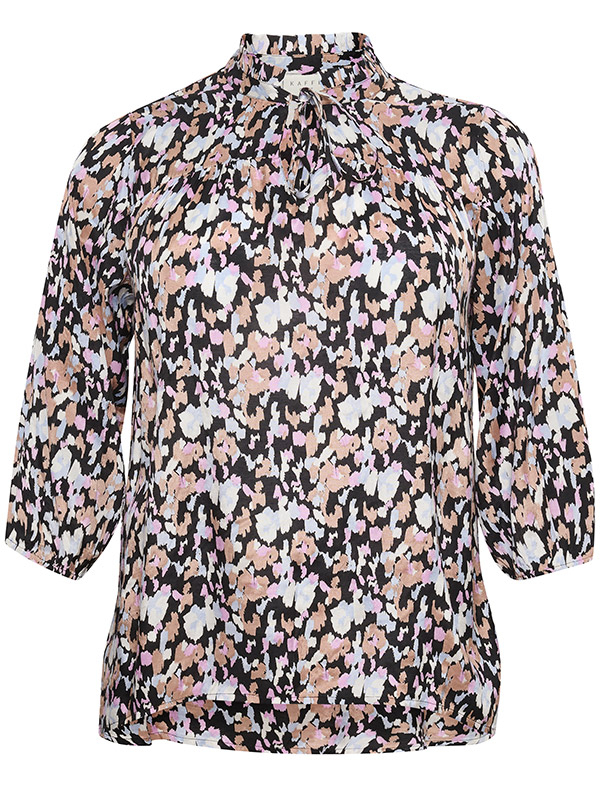 OBBY - Bluse med blondekrave og farget print fra Kaffe Curve