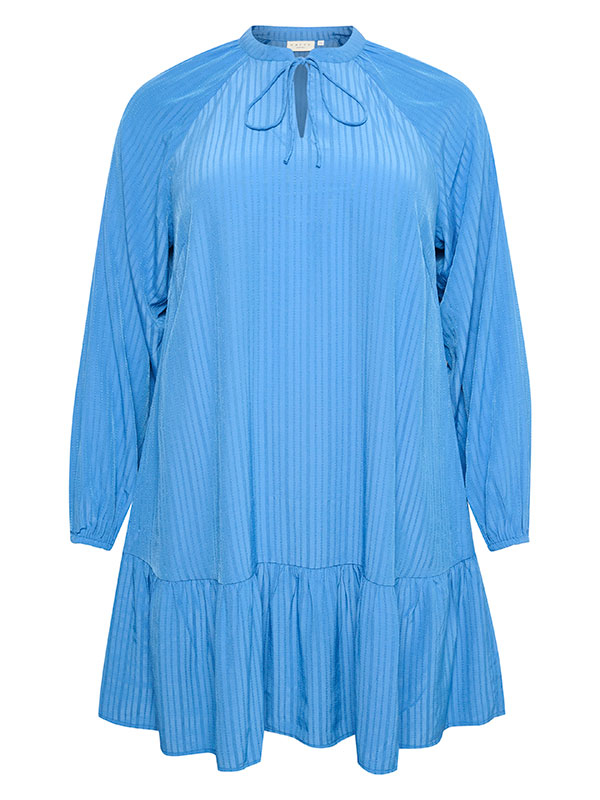 SILJA - Blå kjole med stripeeffekt fra Kaffe Curve