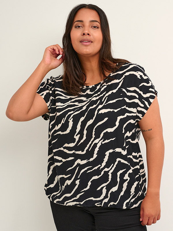 SONNA  - Plus Size Bluse fra Kaffe Curve