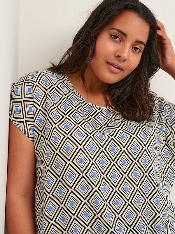 Bluse fra Kaffe Curve
