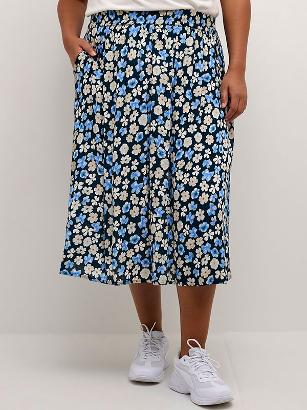 TIRI AMI - Svart viskose skjørt med blomster fra Kaffe Curve