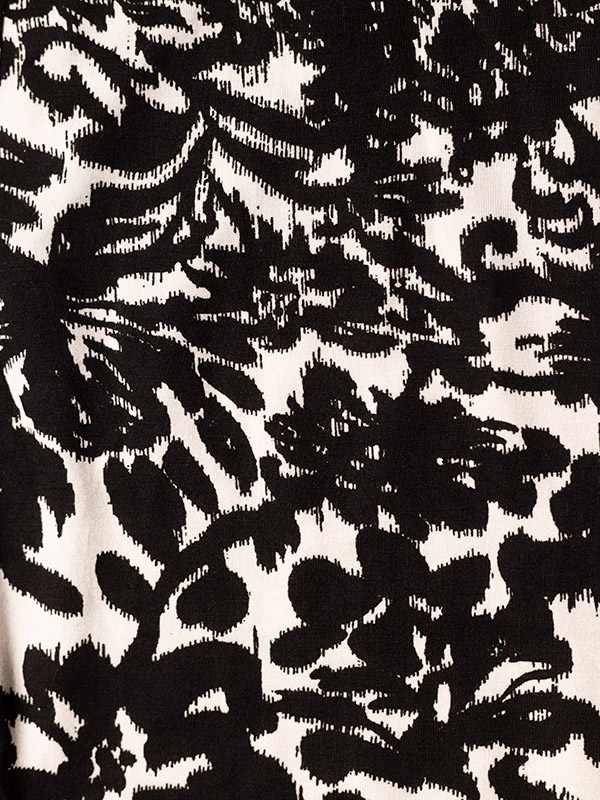 ILISE - Jerseykjole med hvitt og svart print fra Kaffe Curve