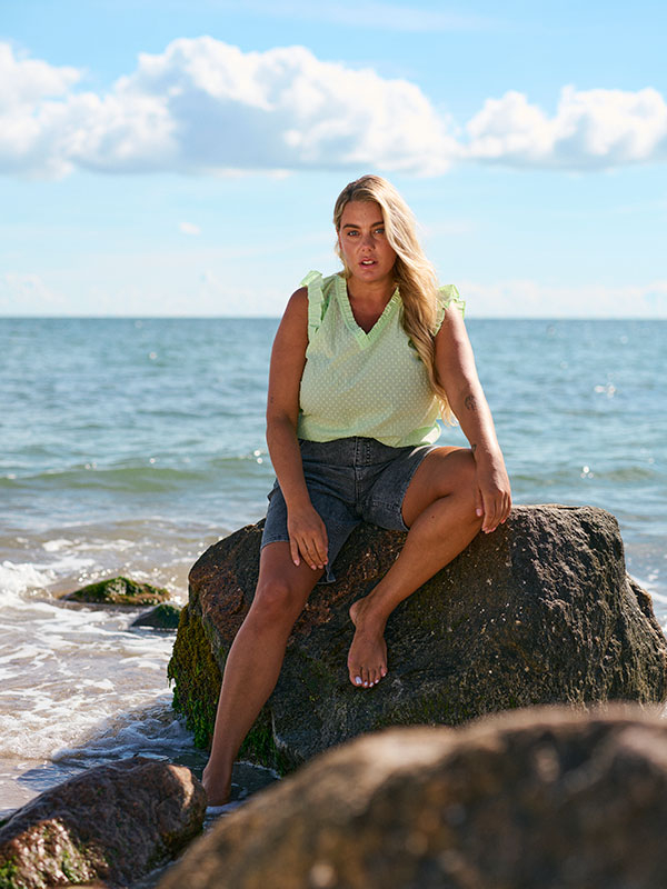 Bluse fra Kaffe Curve