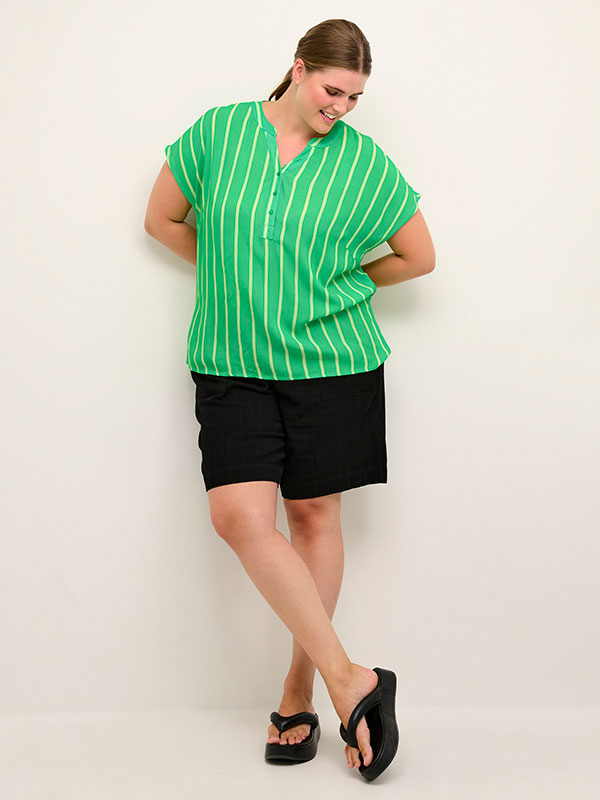 Bluse fra Kaffe Curve