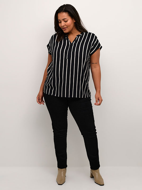 Bluse fra Kaffe Curve
