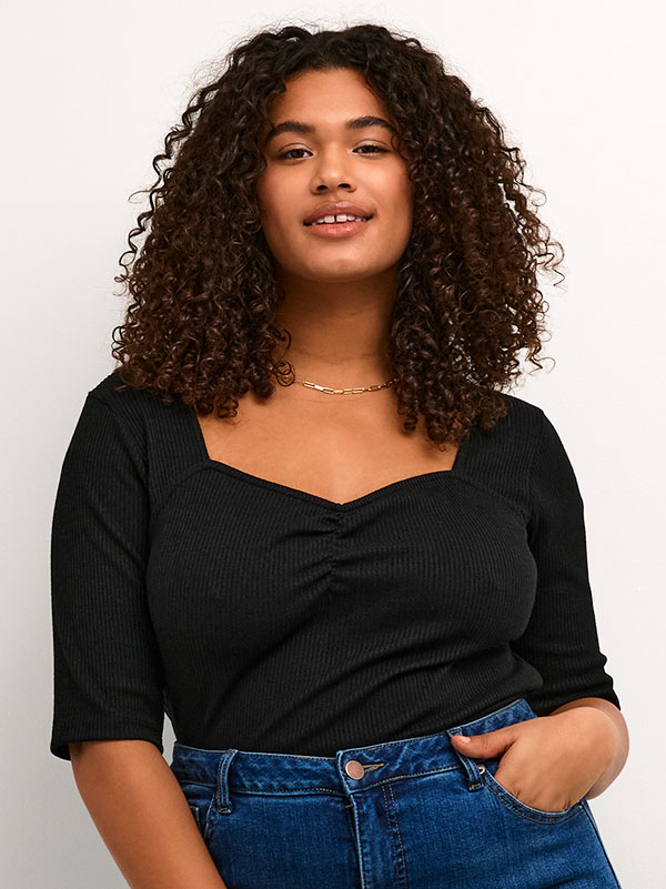 Bluse fra Kaffe Curve