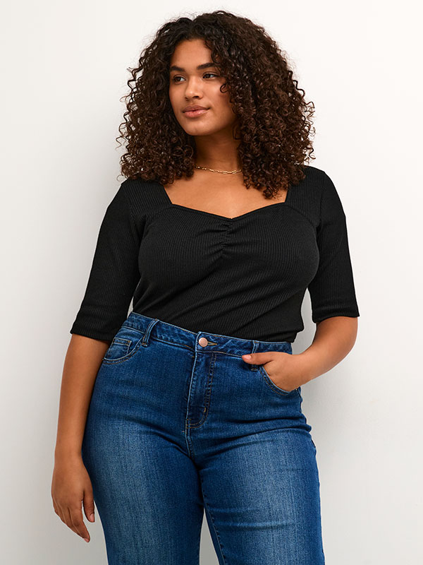 Bluse fra Kaffe Curve