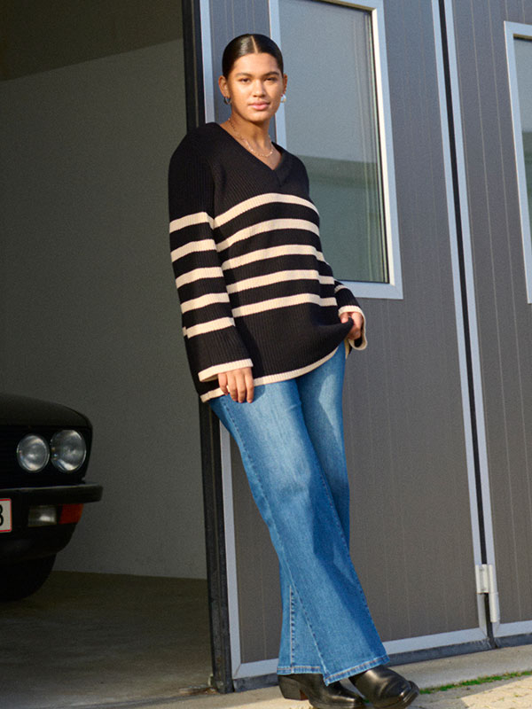 KANNA - Blå bootcut jeans med stretch fra Kaffe Curve
