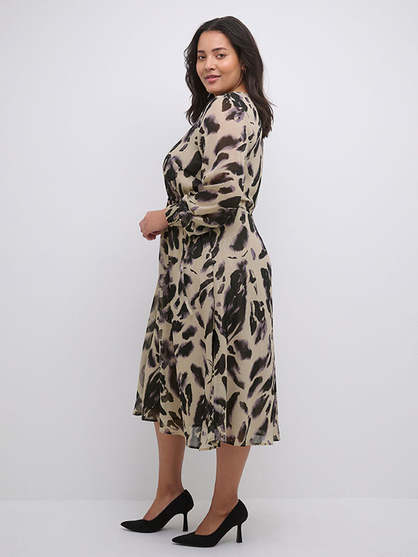 FIONA  - Plus Size Kjole fra Kaffe Curve
