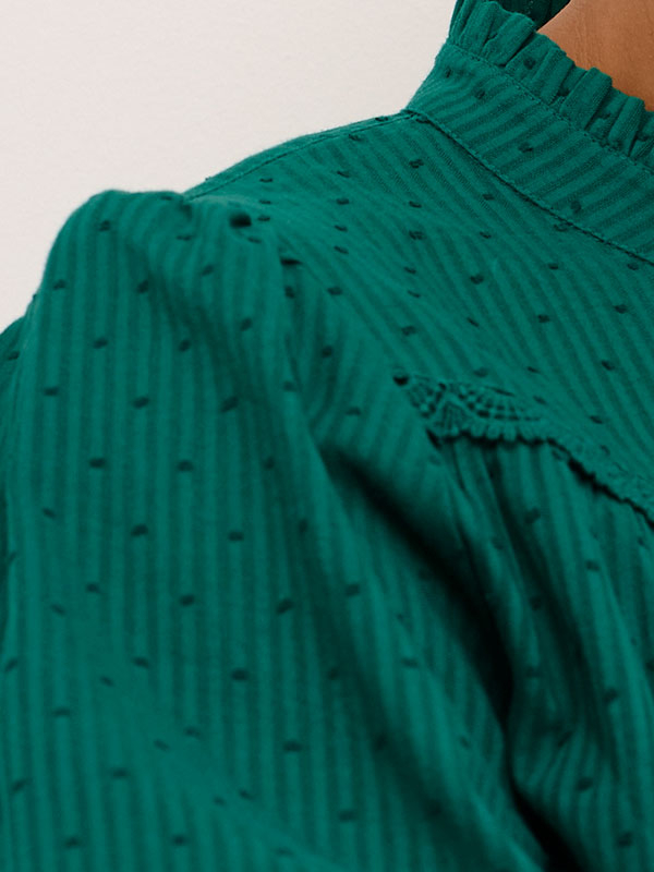 SILLA - Grønn bomulls skjorte med fine detaljer fra Kaffe Curve