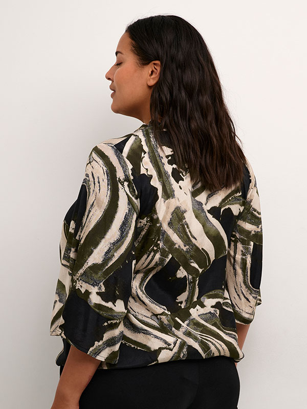 Bluse fra Kaffe Curve