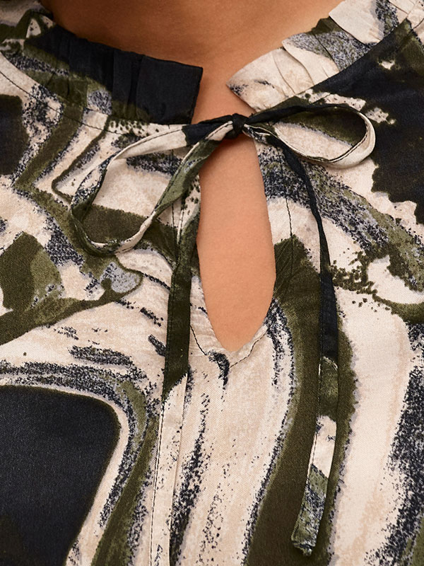Bluse fra Kaffe Curve