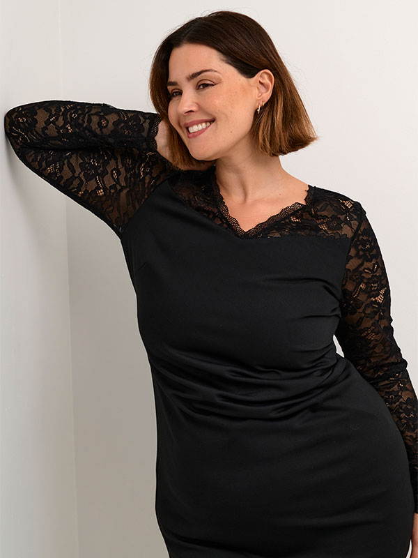 KCINDI - Plus Size Kjole fra Kaffe Curve