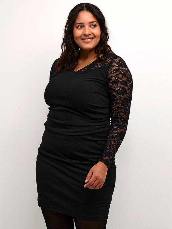 KCINDI - Plus Size Kjole fra Kaffe Curve