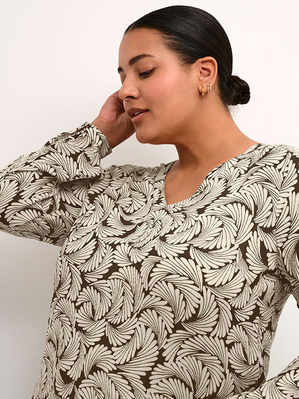 Bluse fra Kaffe Curve