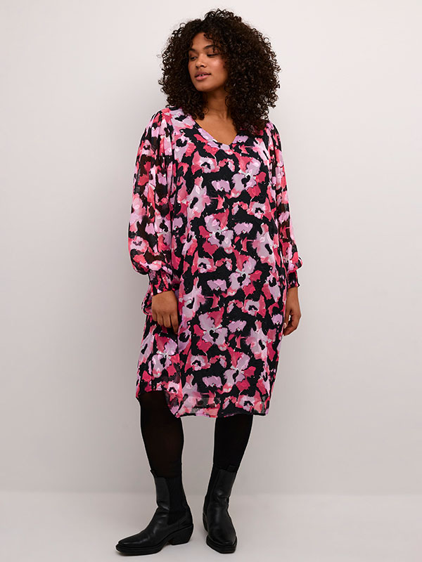 Kjole fra Kaffe Curve