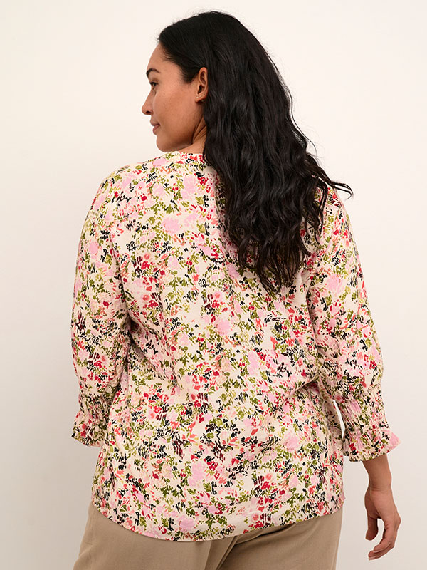 Bluse fra Kaffe Curve