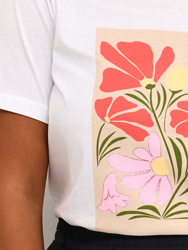 ELINA - Plus Size T-shirt fra Kaffe Curve