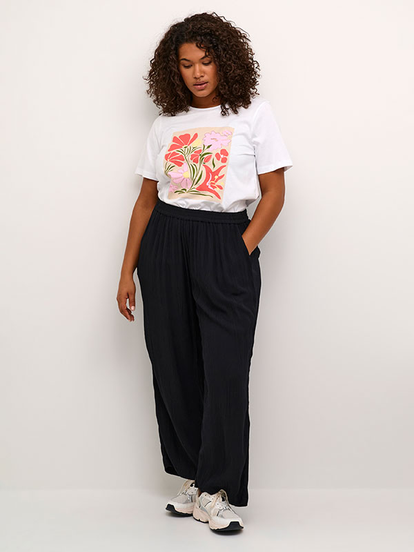 ELINA - Plus Size T-shirt fra Kaffe Curve