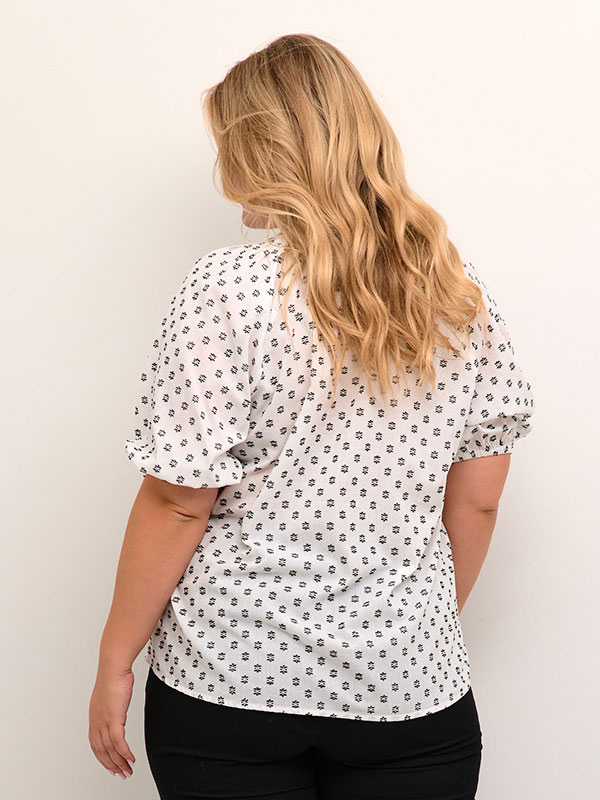 Bluse fra Kaffe Curve
