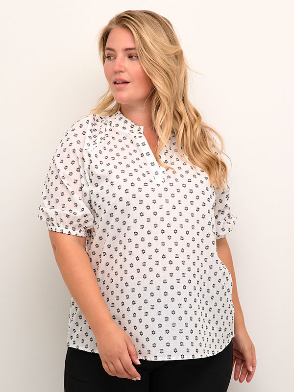 Bluse fra Kaffe Curve