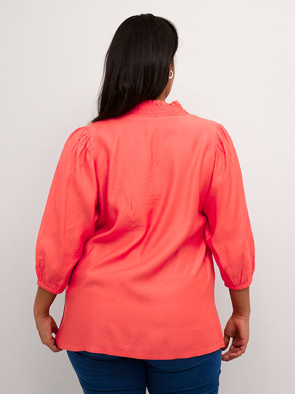 Bluse fra Kaffe Curve