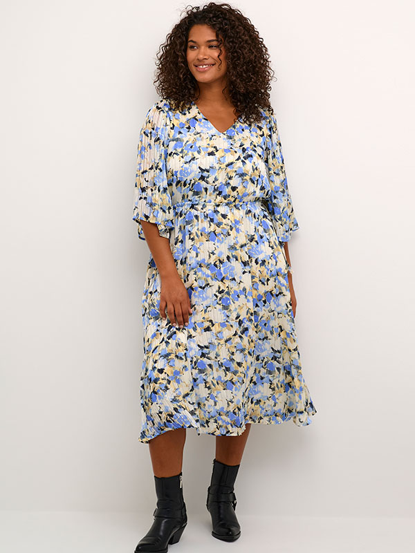 Kjole fra Kaffe Curve