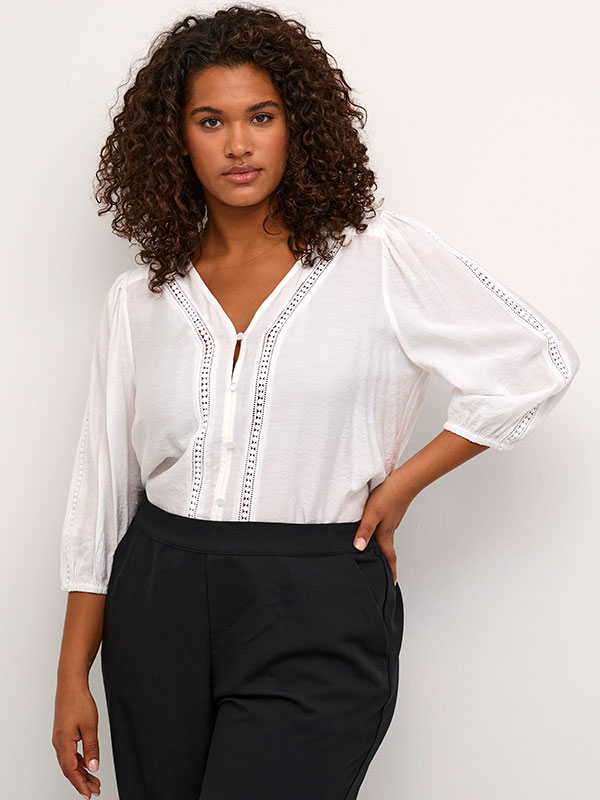 Bluse fra Kaffe Curve