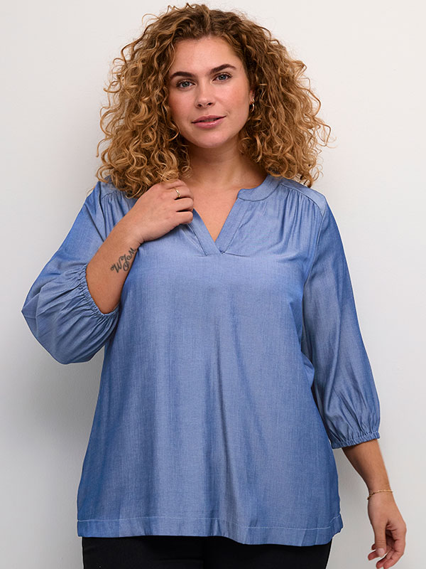 Bluse fra Kaffe Curve