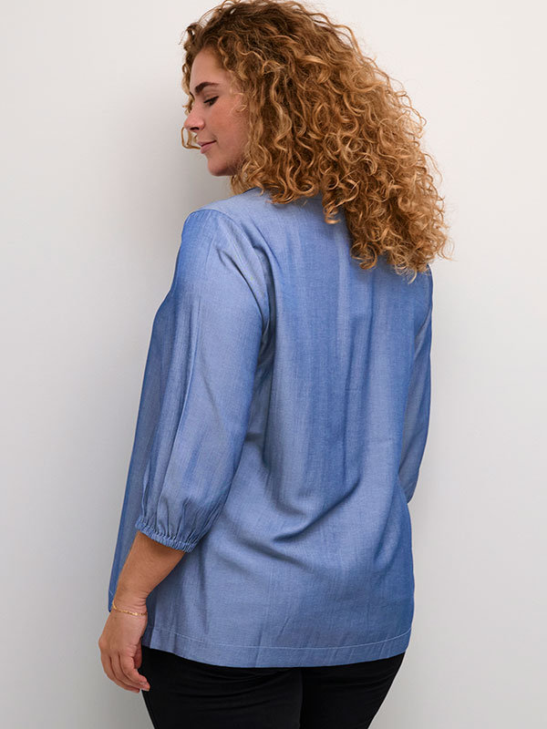Bluse fra Kaffe Curve