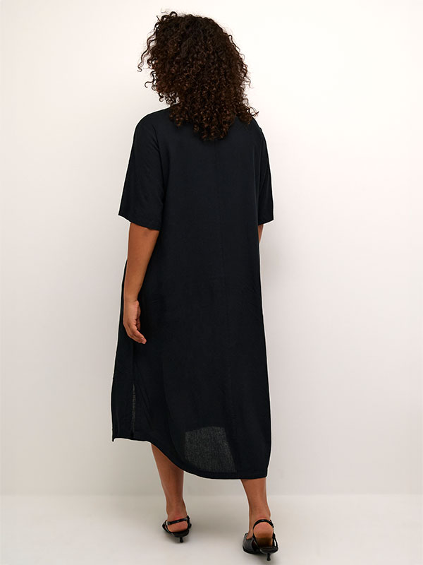 Kjole fra Kaffe Curve